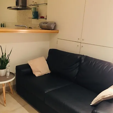 Deluxe With Shared Pool Apartment *