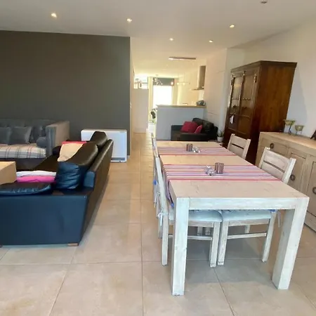 Deluxe With Shared Pool Ostende