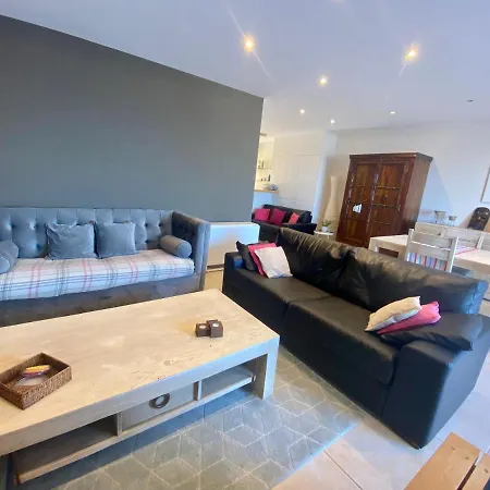 Deluxe With Shared Pool * Ostende